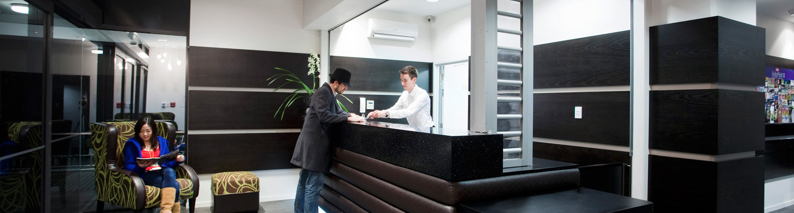 Reception at Waldorf St.Martins Apartment Hotel
