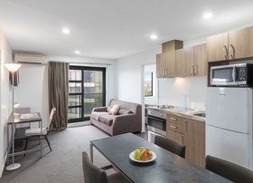 Waldorf St. Martins Apartment Hotel