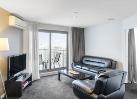 Waldorf Stadium Apartment Hotel